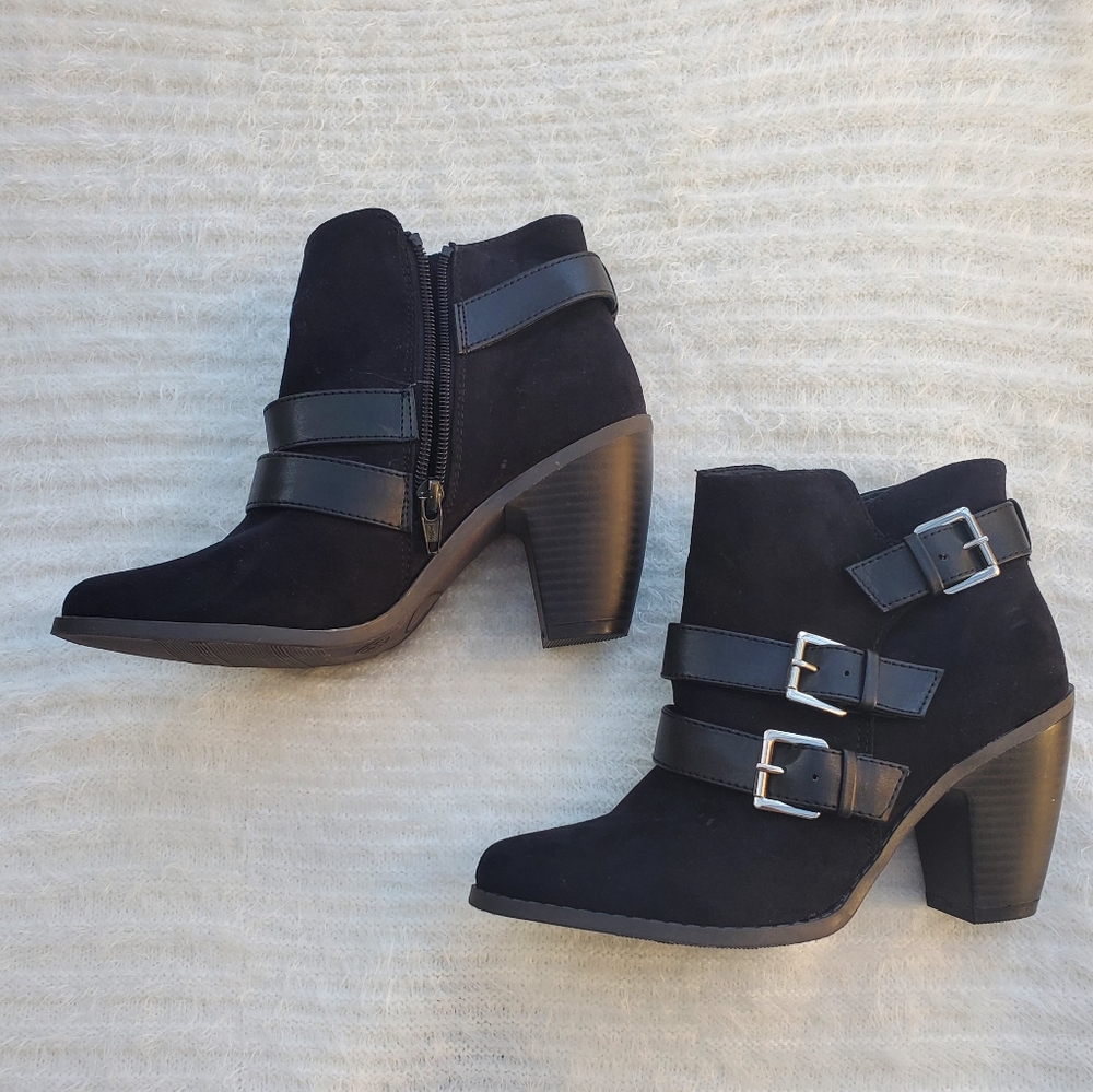 New Ankle Boots Size 6.5 Black Suede